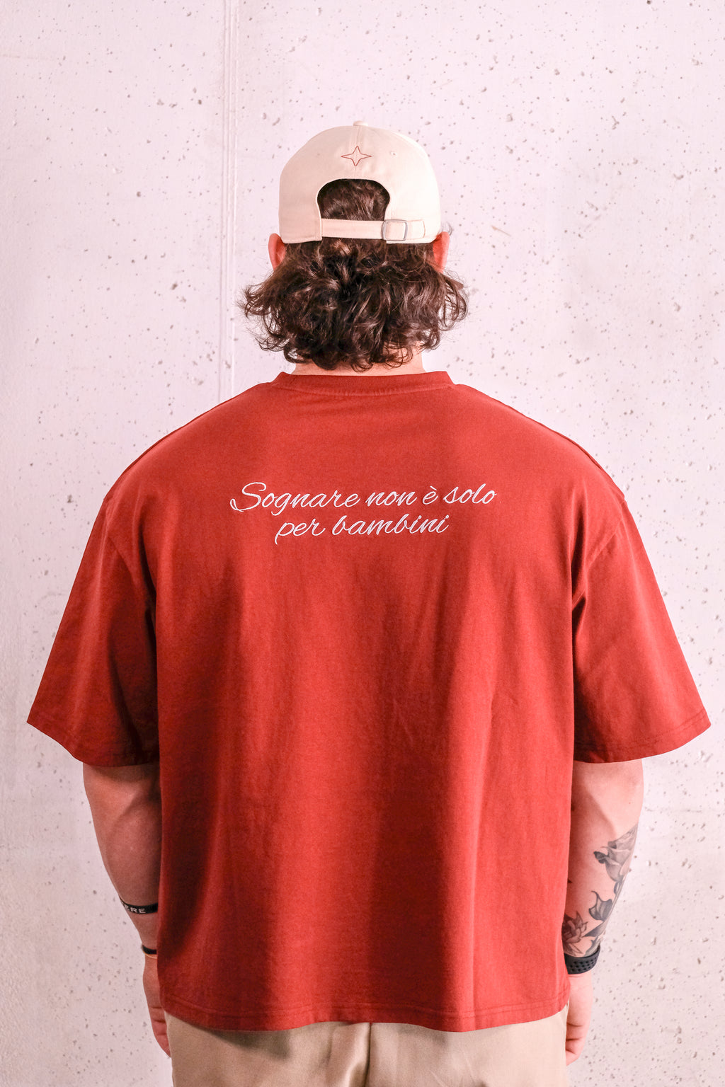 ART of DREAMING BASIC TEE RED BURGUNDY